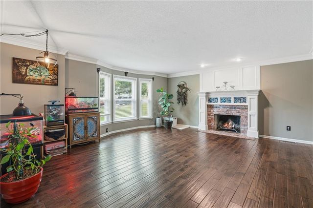 6321 NW 78 Street, Kansas City, MO 64151