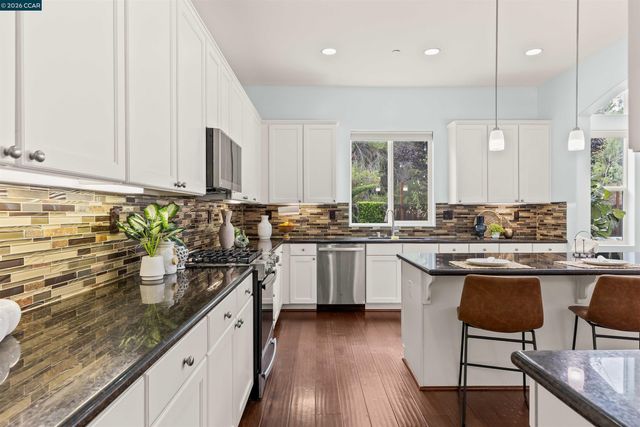 242 Prairie Way, Livermore, CA 94550