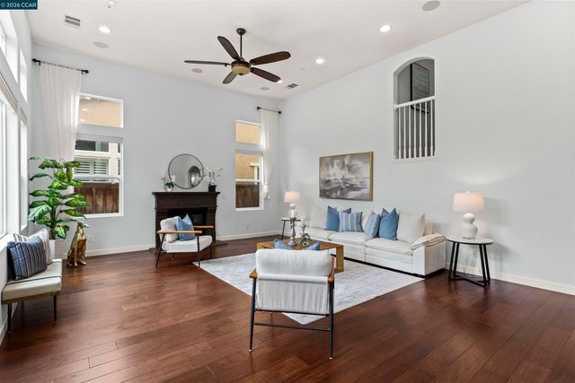 242 Prairie Way, Livermore, CA 94550