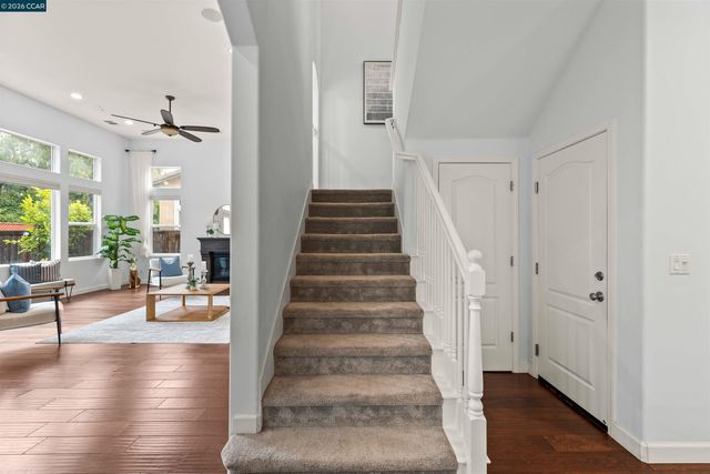 242 Prairie Way, Livermore, CA 94550