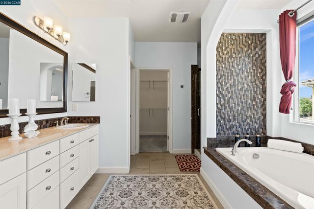 242 Prairie Way, Livermore, CA 94550