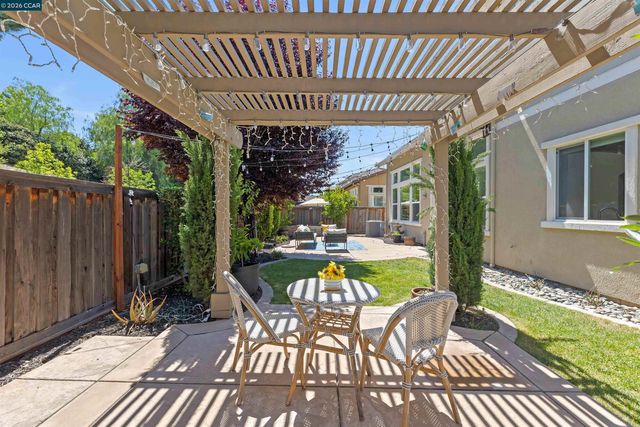 242 Prairie Way, Livermore, CA 94550