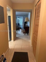 7640 NW 18th St 104, Margate, FL 33063