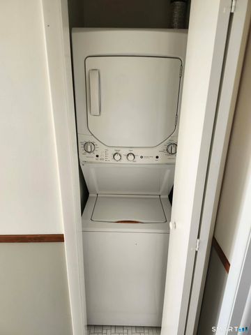 25 Cottage Street APT 202, Norwalk, CT 06855