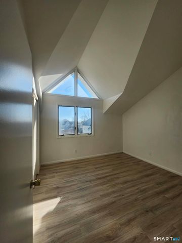 25 Cottage Street APT 202, Norwalk, CT 06855