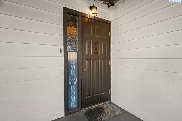 105 S Howard St, Tekoa, WA 99033