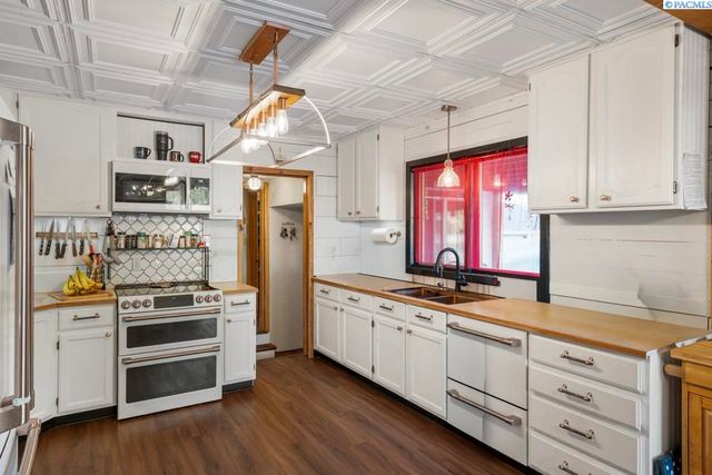 105 S Howard St, Tekoa, WA 99033