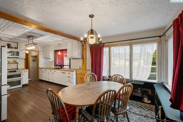 105 S Howard St, Tekoa, WA 99033