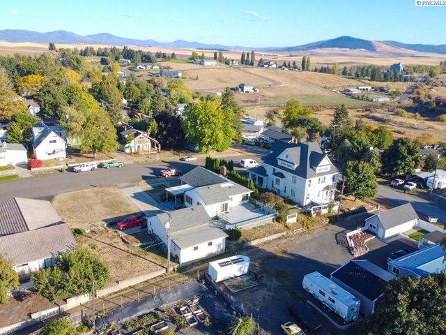 105 S Howard St, Tekoa, WA 99033