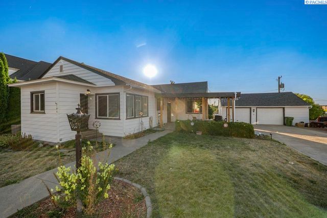 105 S Howard St, Tekoa, WA 99033