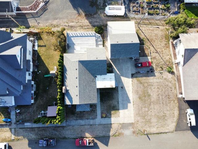 105 S Howard St, Tekoa, WA 99033