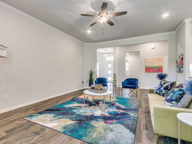 729 SE 37 Street, Newcastle, OK 73065