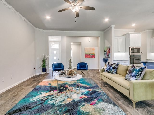 729 SE 37 Street, Newcastle, OK 73065