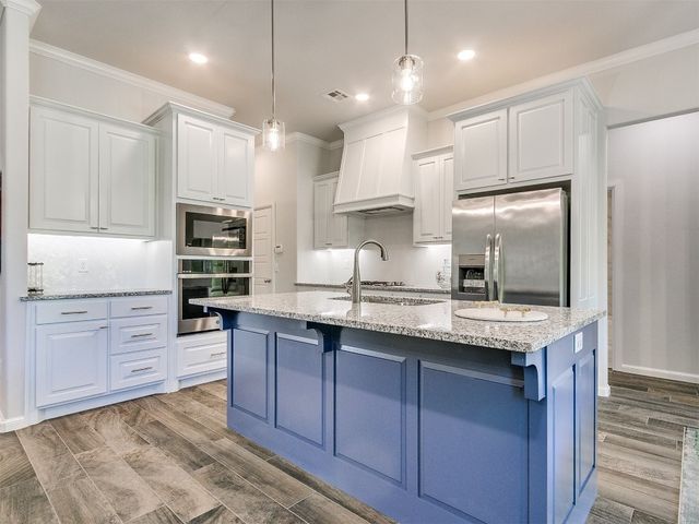729 SE 37 Street, Newcastle, OK 73065