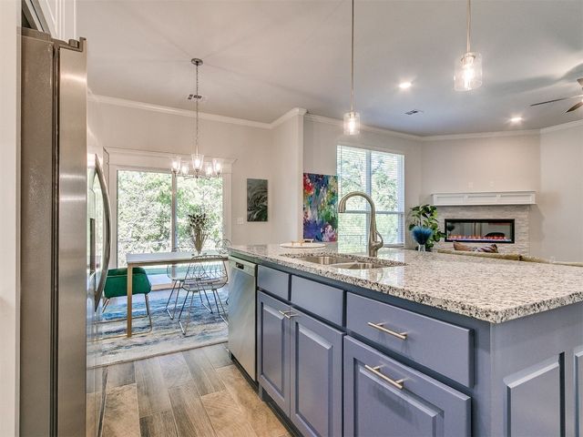 729 SE 37 Street, Newcastle, OK 73065