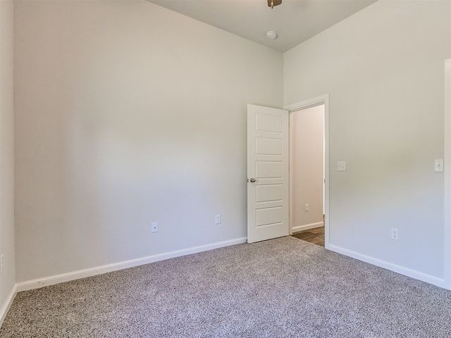 729 SE 37 Street, Newcastle, OK 73065