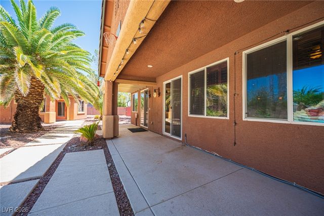 5832 Farnsworth Pond Avenue, Las Vegas, NV 89130