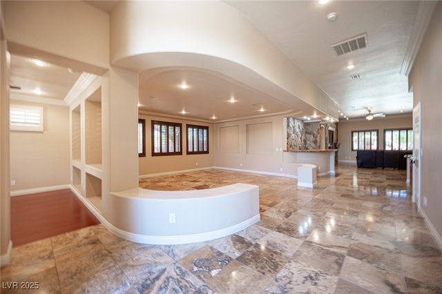 5832 Farnsworth Pond Avenue, Las Vegas, NV 89130