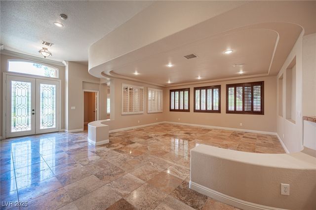 5832 Farnsworth Pond Avenue, Las Vegas, NV 89130