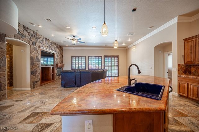 5832 Farnsworth Pond Avenue, Las Vegas, NV 89130