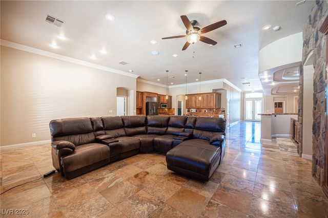 5832 Farnsworth Pond Avenue, Las Vegas, NV 89130