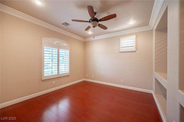 5832 Farnsworth Pond Avenue, Las Vegas, NV 89130