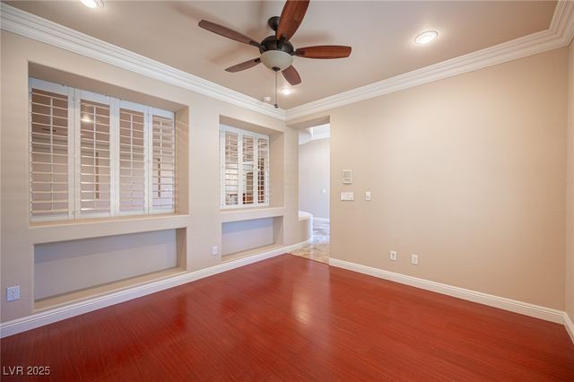 5832 Farnsworth Pond Avenue, Las Vegas, NV 89130