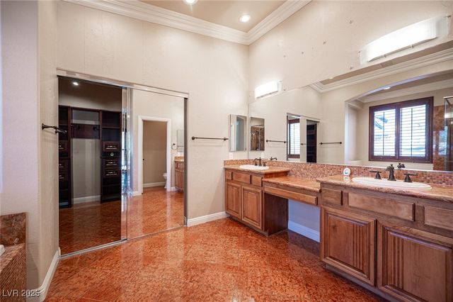 5832 Farnsworth Pond Avenue, Las Vegas, NV 89130