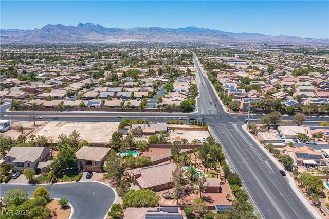 5832 Farnsworth Pond Avenue, Las Vegas, NV 89130