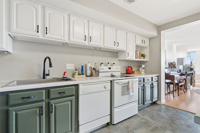 2222 1st Avenue NE 307, Cedar Rapids, IA 52402