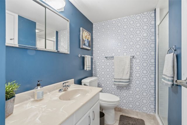 2222 1st Avenue NE 307, Cedar Rapids, IA 52402