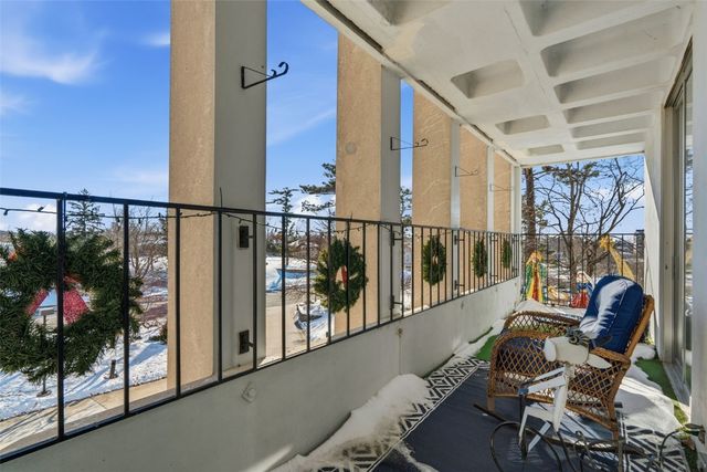 2222 1st Avenue NE 307, Cedar Rapids, IA 52402