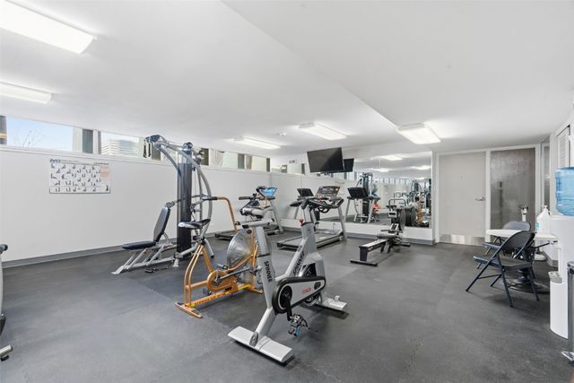 2222 1st Avenue NE 307, Cedar Rapids, IA 52402