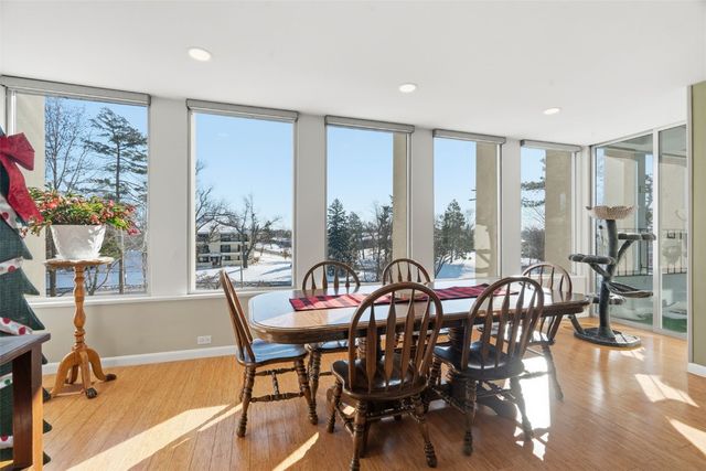 2222 1st Avenue NE 307, Cedar Rapids, IA 52402