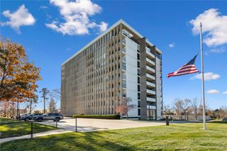 2222 1st Avenue NE 307, Cedar Rapids, IA 52402