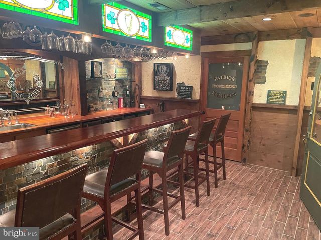 1024 BRICK HOUSE FARM LN, Newtown Square, PA 19073