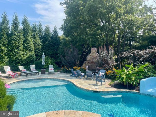 1024 BRICK HOUSE FARM LN, Newtown Square, PA 19073