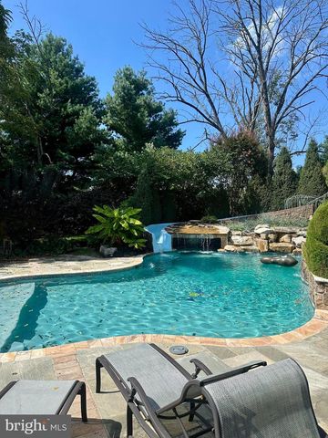 1024 BRICK HOUSE FARM LN, Newtown Square, PA 19073
