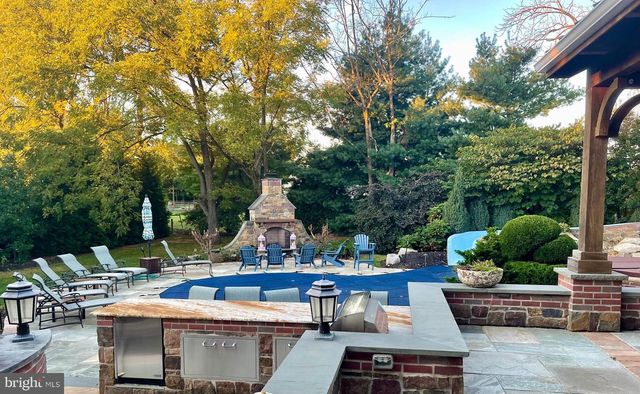 1024 BRICK HOUSE FARM LN, Newtown Square, PA 19073