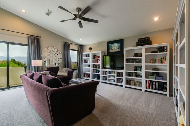 9808 Chantilly Road NW, Albuquerque, NM 87114