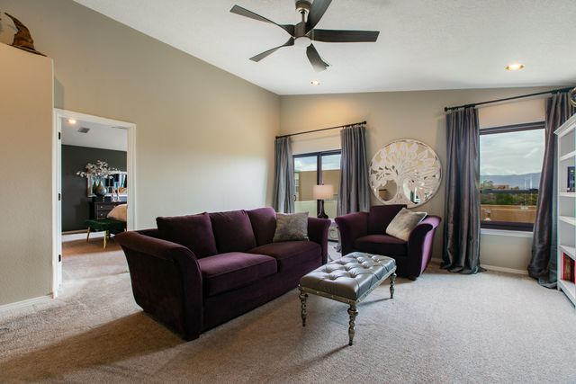 9808 Chantilly Road NW, Albuquerque, NM 87114