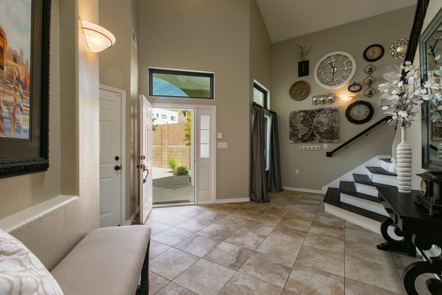 9808 Chantilly Road NW, Albuquerque, NM 87114