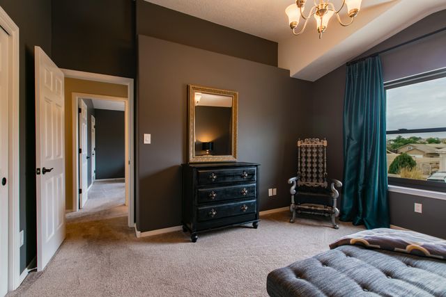 9808 Chantilly Road NW, Albuquerque, NM 87114