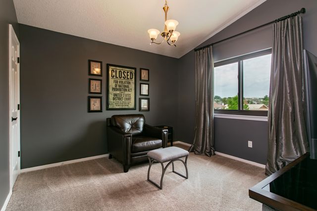 9808 Chantilly Road NW, Albuquerque, NM 87114