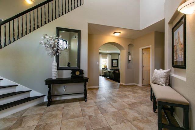 9808 Chantilly Road NW, Albuquerque, NM 87114