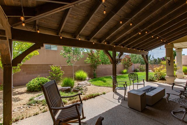 9808 Chantilly Road NW, Albuquerque, NM 87114