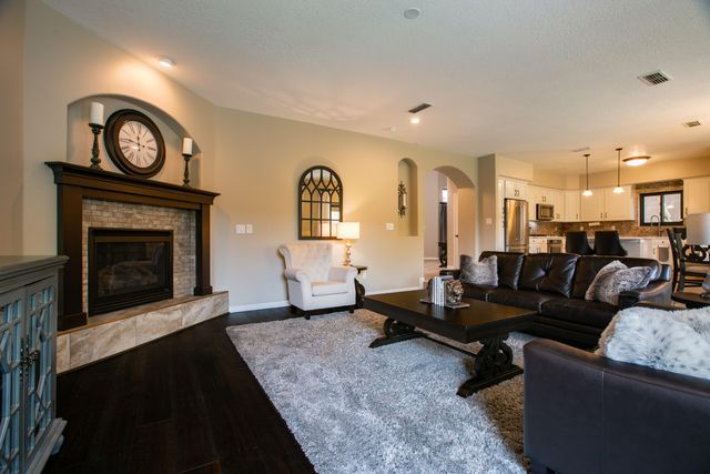 9808 Chantilly Road NW, Albuquerque, NM 87114