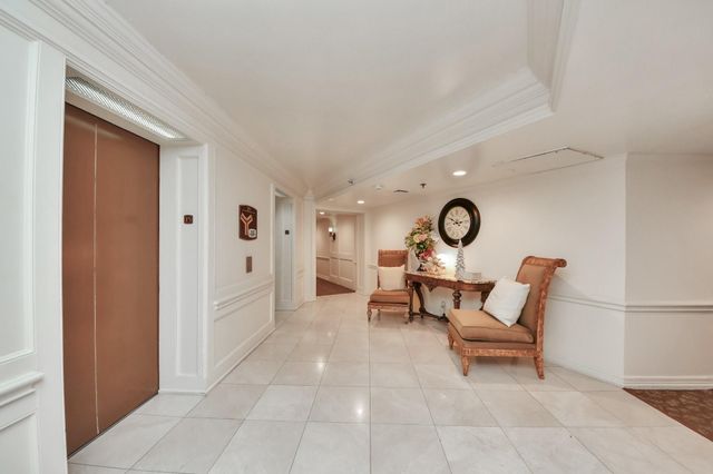 3525 Sage Road 1503, Houston, TX 77056