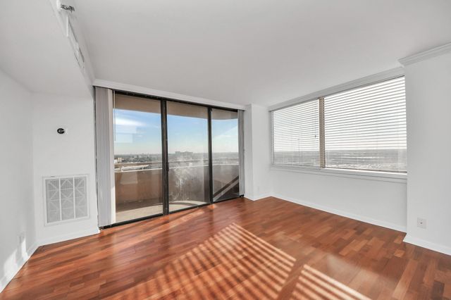 3525 Sage Road 1503, Houston, TX 77056