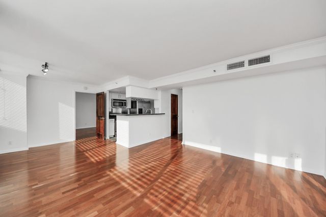 3525 Sage Road 1503, Houston, TX 77056